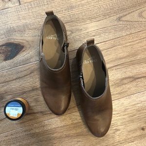 Dansko booties with shiner